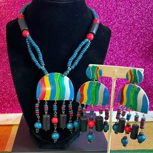 Vintage 80’s Néw Old Stock Pierced Earrings and Matching Necklace